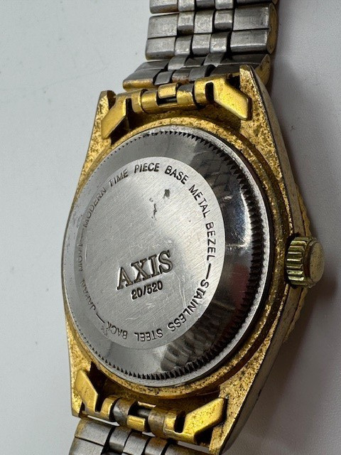 Vintage Men’s AXIS Royal Rainbow Time Gold Tone Quartz Date Watch New Battery