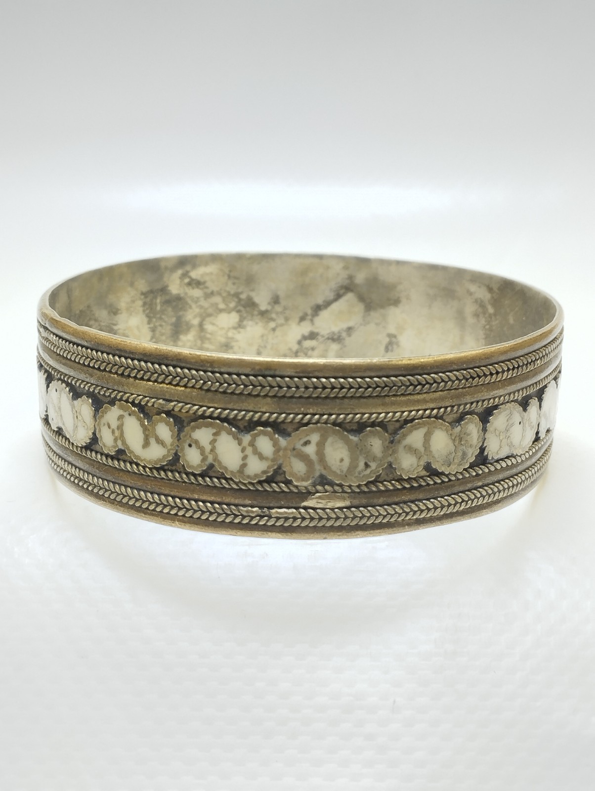 RARE ANTIQUE MOROCCAN BERBER SILVER CUFF BRACELET HANDCRAFTED TUAREG DESIGN