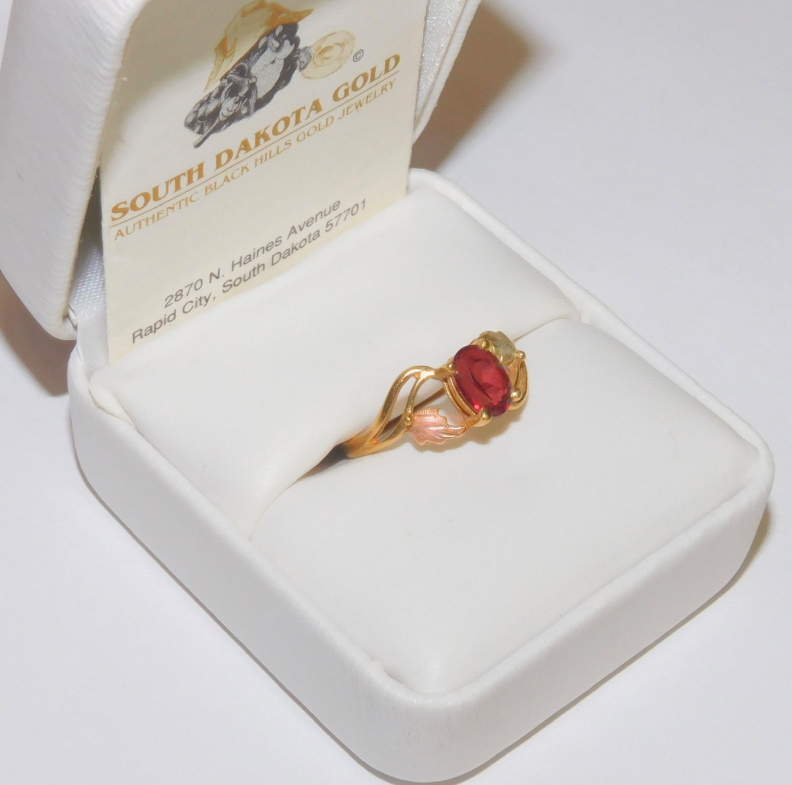 Black Hills Gold 10k Garnet Two Leaves Ring Size 6 1/2