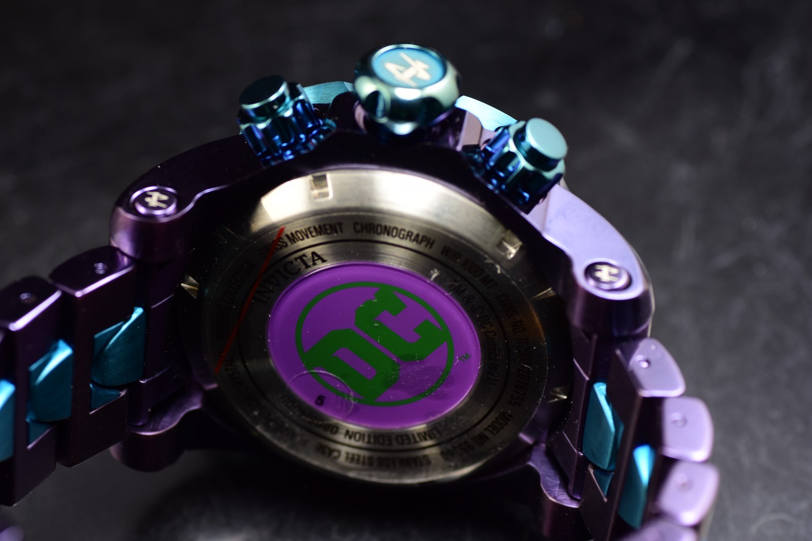 Invicta DC Comics JOKER Reserve Chrono 52.5 mm Swiss Green/Purple Ltd Ed Watch