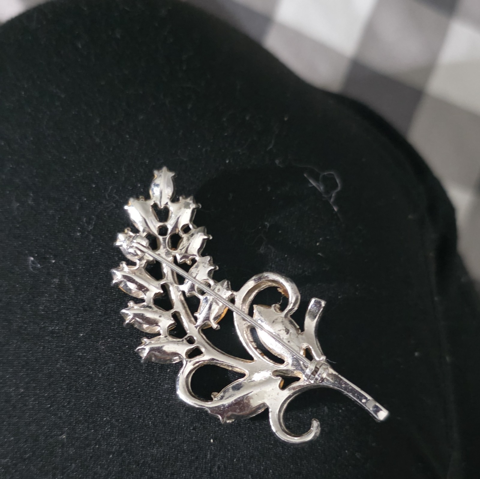 Silver Tone Clear Crystal Rhinestone Leaf Spray Brooch Pin, Prong Set