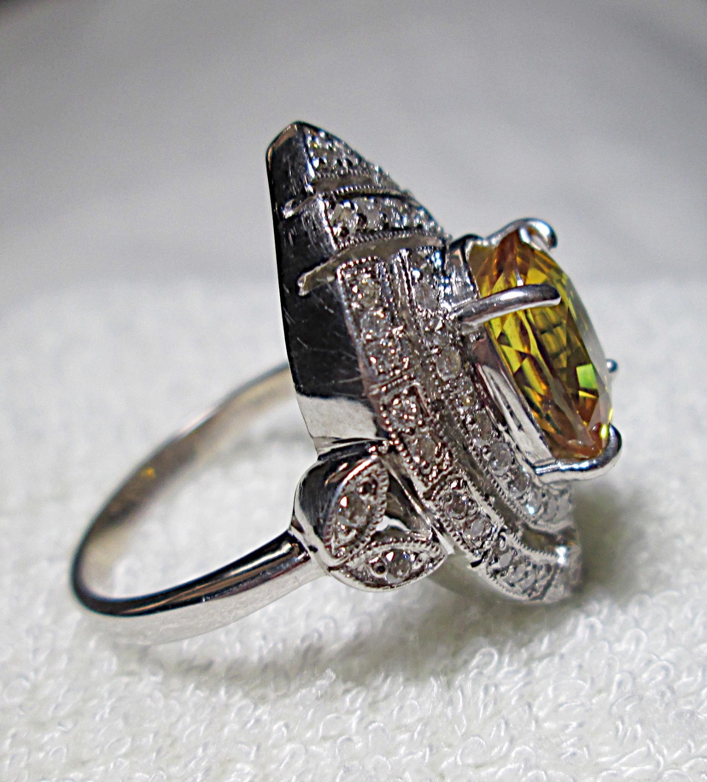 GORGEOUS 18K WG NATURAL SAPPHIRE DIAMOND RING SEPT BIRTHSTONE