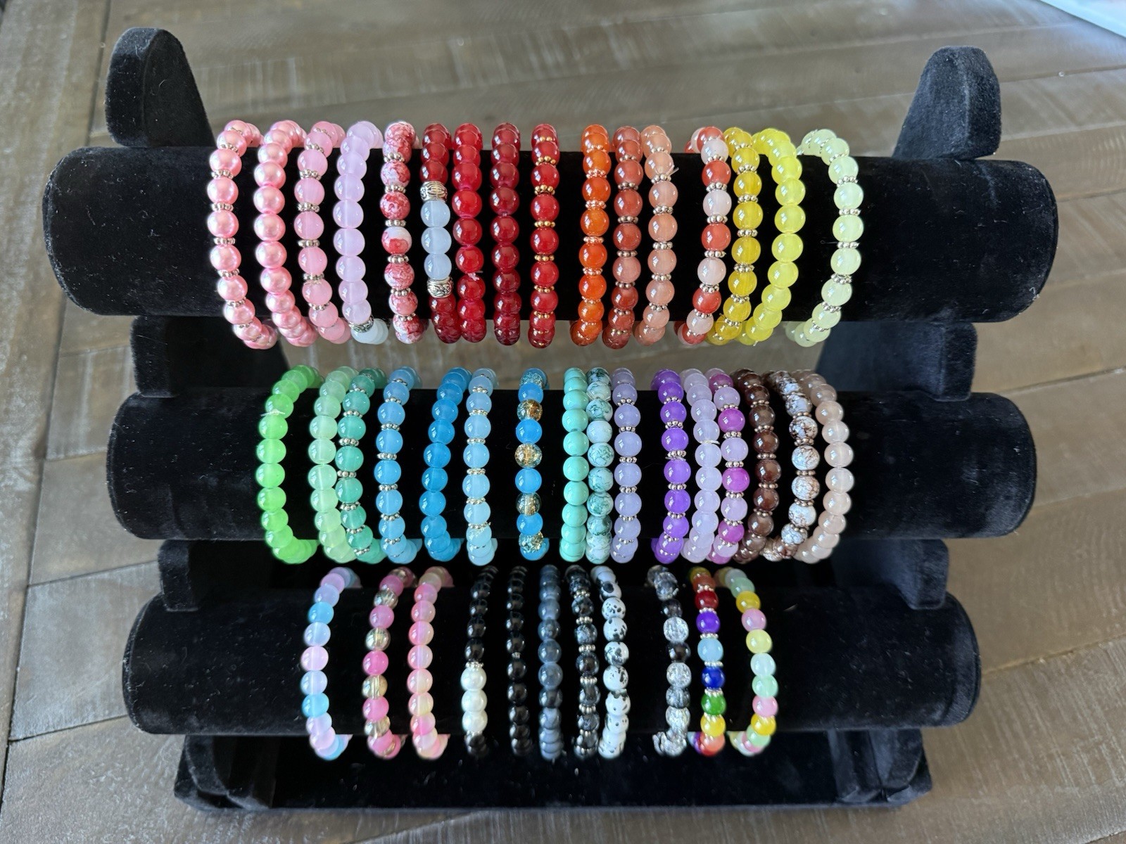 BRAND NEW 43 Bulk Glass Bead Bracelets With 3 Tier Bracelet Stand, Handmade