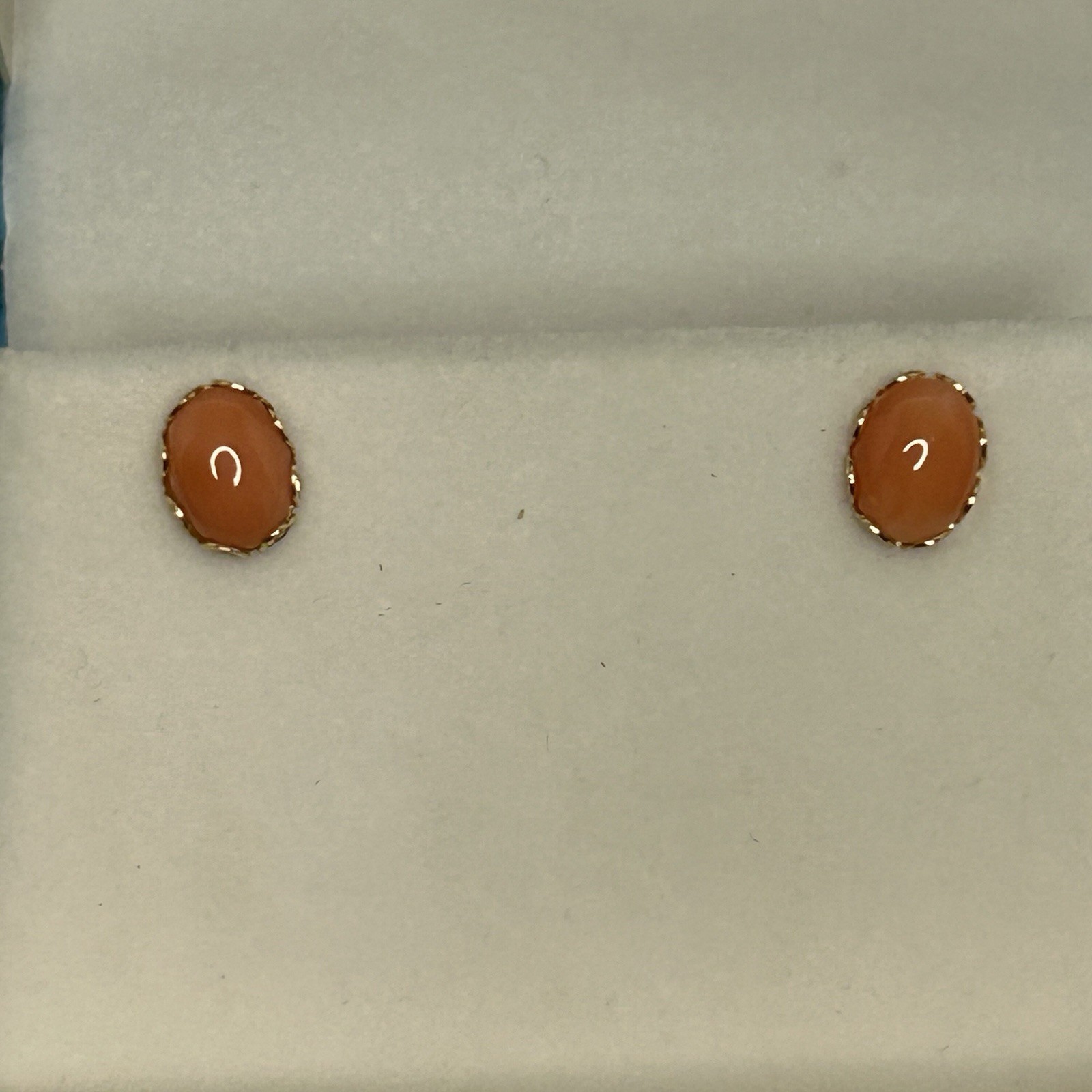 Maui Divers Jewelry of Hawaii 14k Gold Orange Coral Oval Stud Earrings Aloha