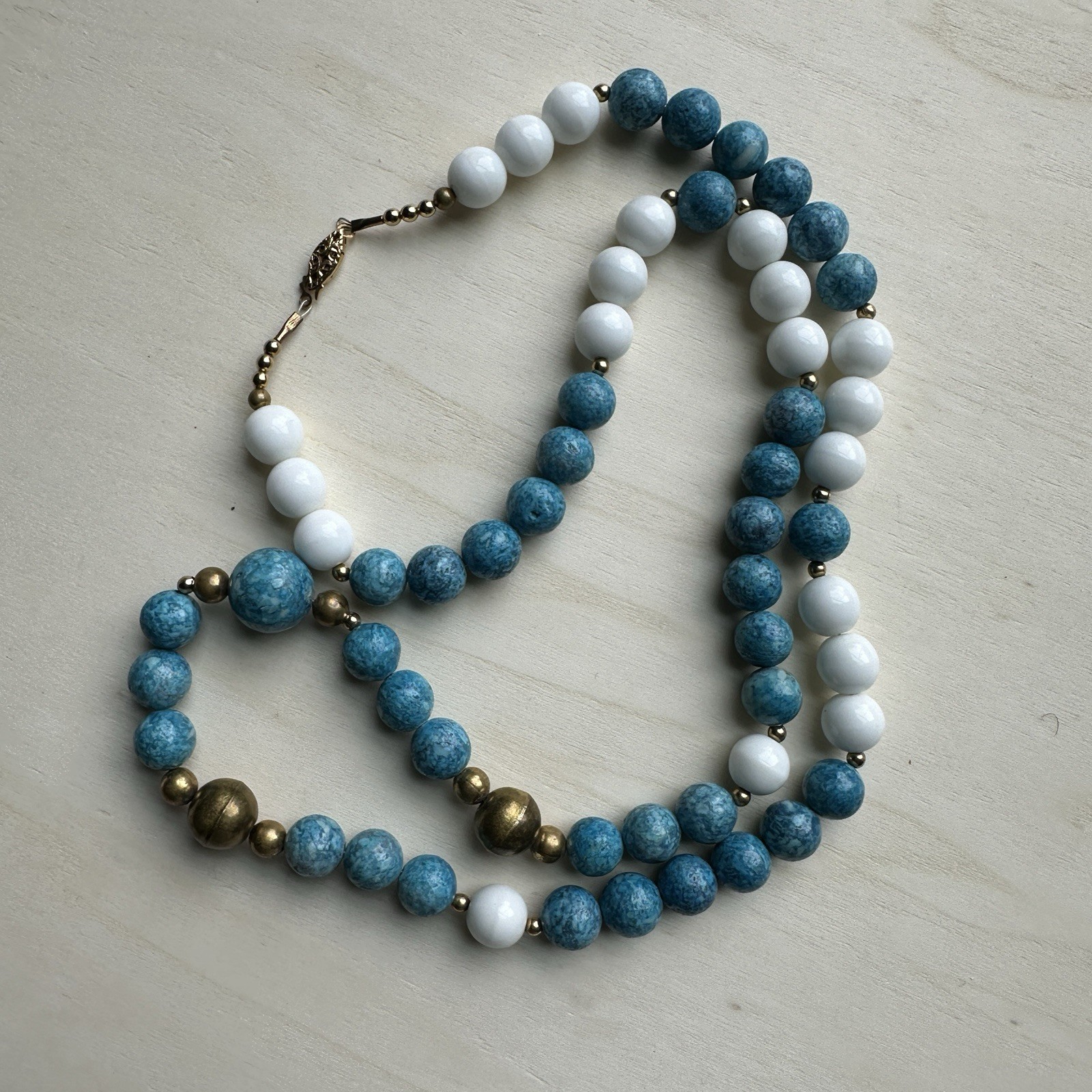 Vintage Asia Artisan Beaded Necklace 28 Inch Blue White Gold Plated Round Strand