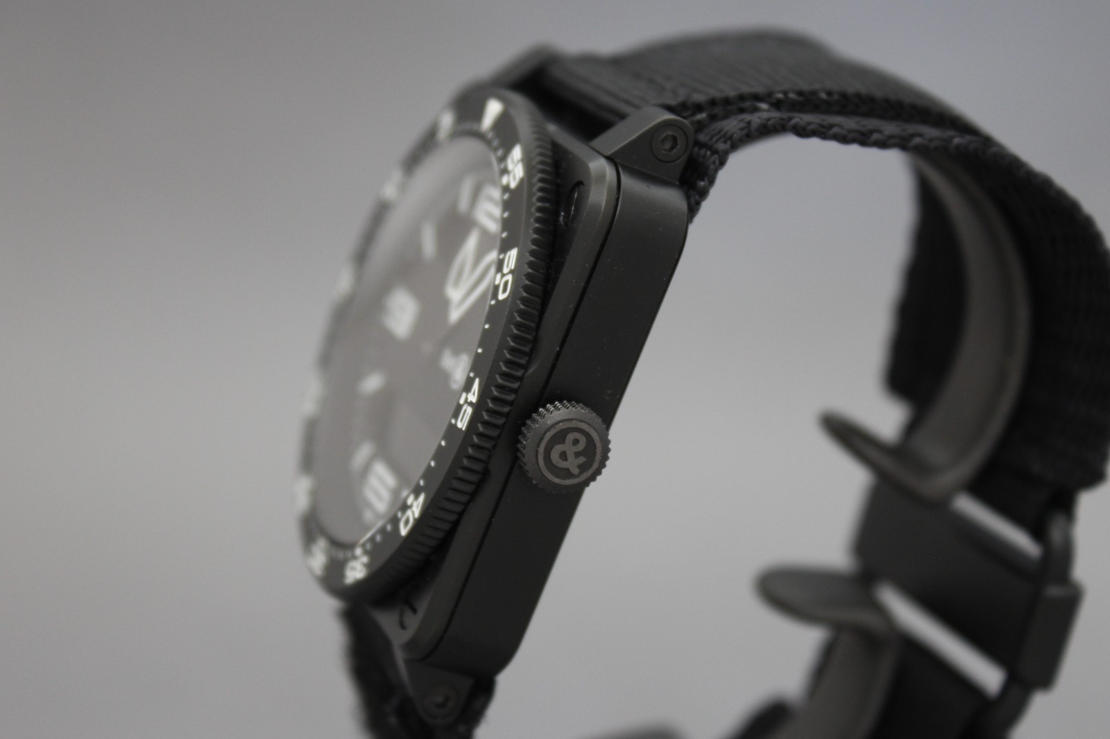 Bell & Ross BR03 Type Aviation Carbon 2012 Box Papers 6-Month Warranty 2x Straps