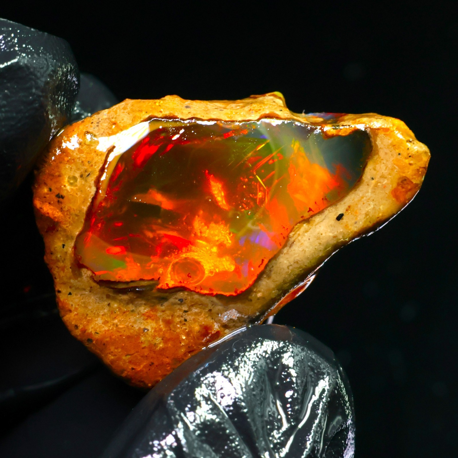Natural Ethiopian Welo Opal Rough 26.55 Ct Gemstone – Bright Play of Color Fire