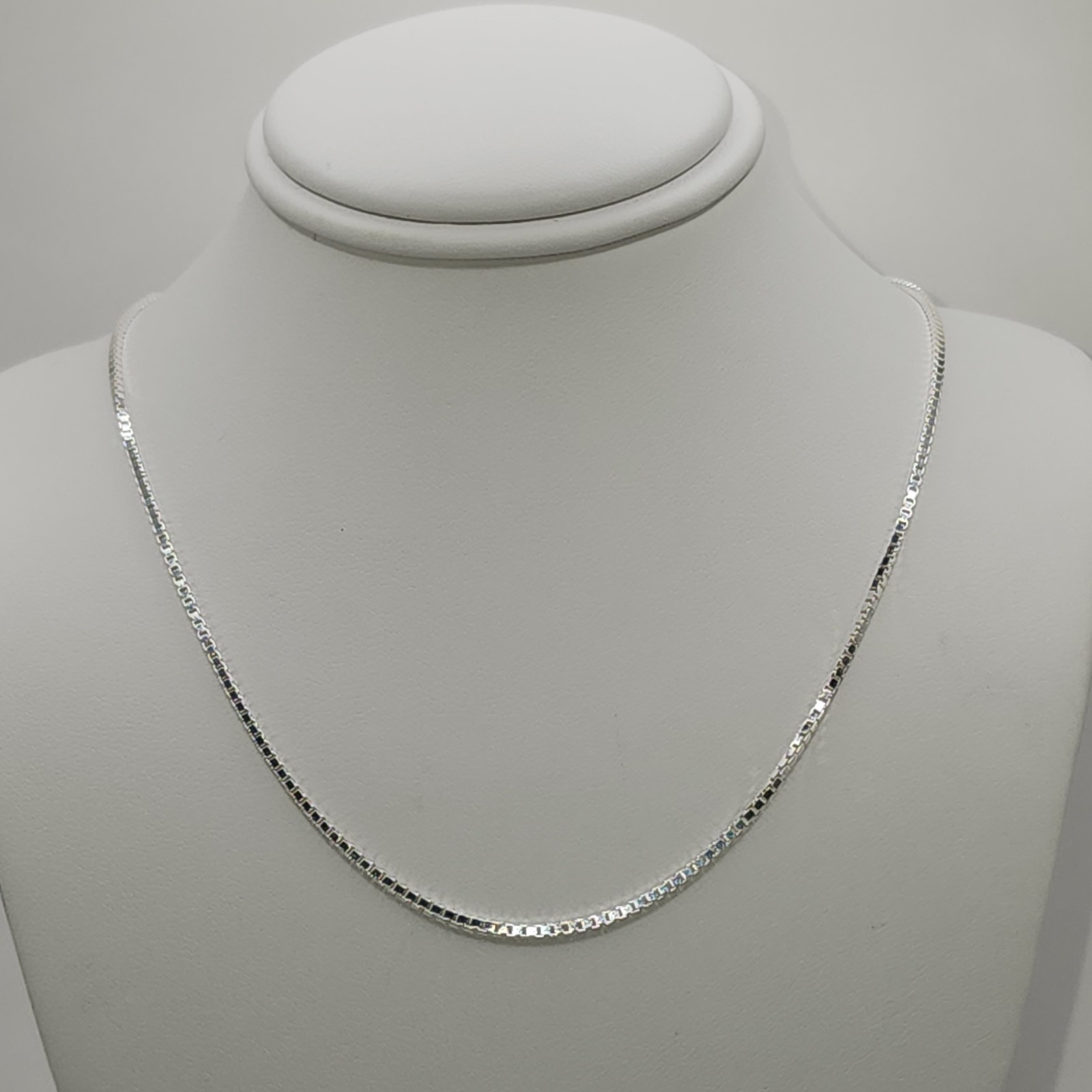 NEW 925 Sterling Silver ITALIAN Box Chain 18″ Length 1mm Width FREE Shipping