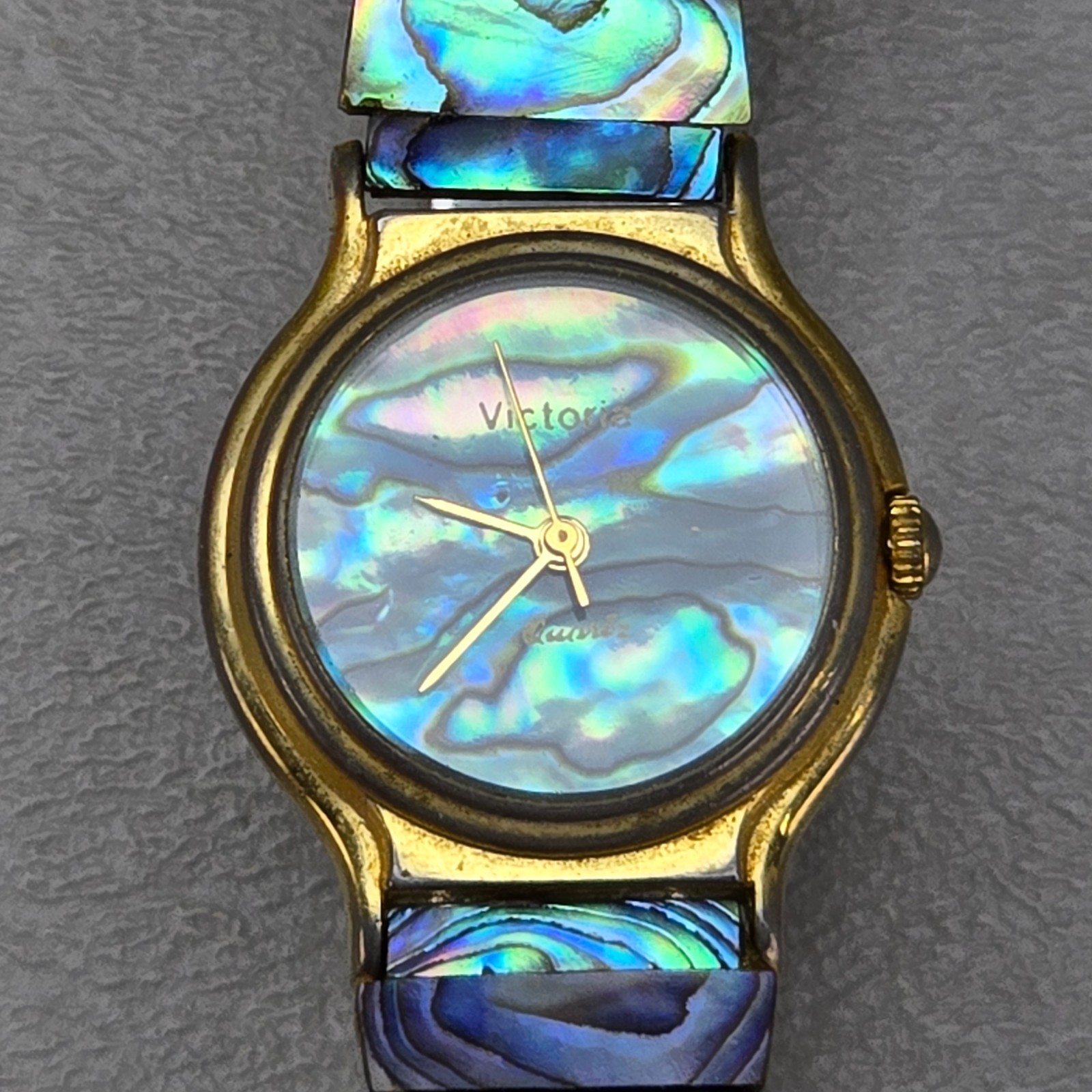 Vintage Watch Victoria Abalone Shell Womens Expansion Band Quartz Watch