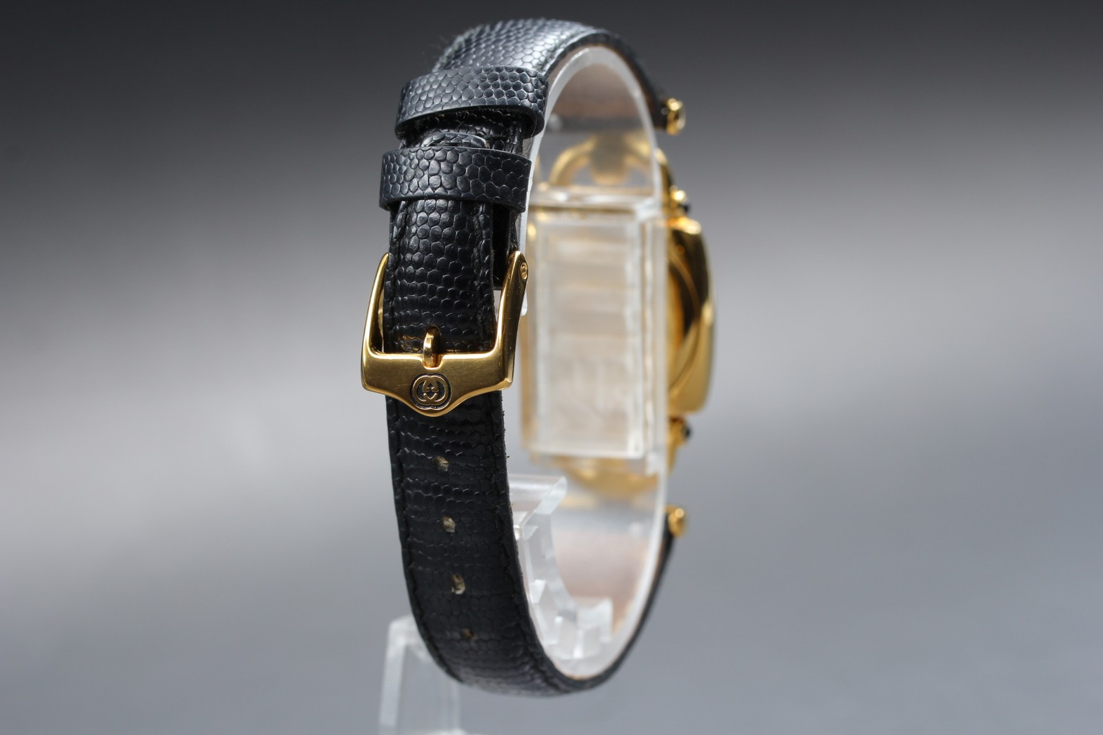 [Near MINT] Gucci 6300L 22mm Gold White Dial Quartz Women’s Watch From JAPAN