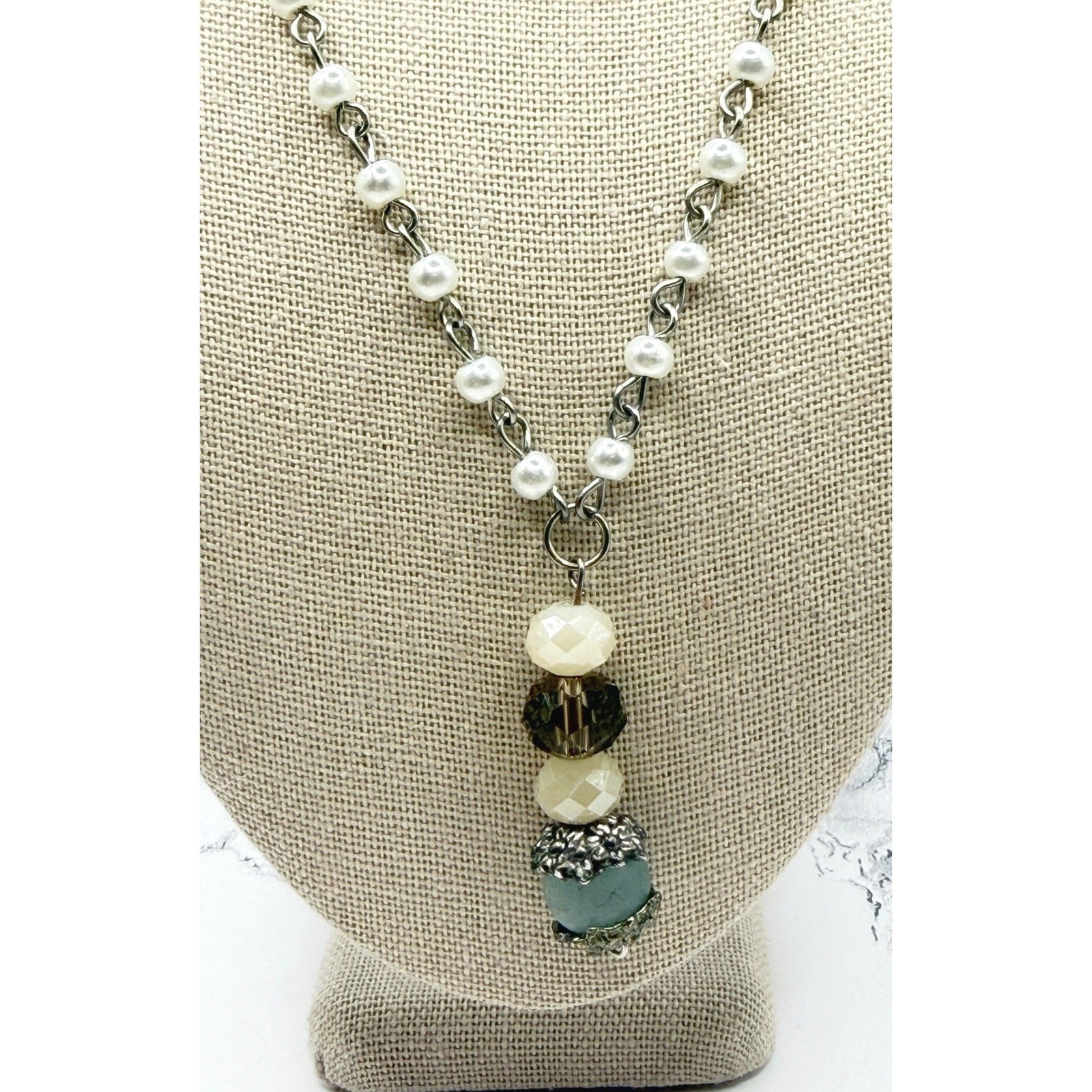 Jadeite Aqua Pendant Necklace Glass Beads Pearl Chain Silver Tone 16″