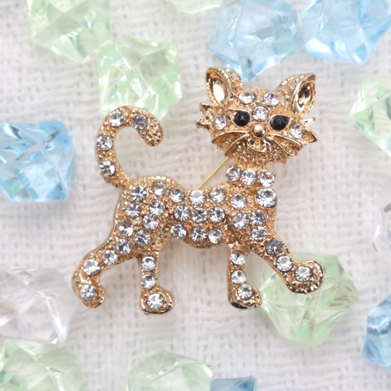 Vintage Cat Brooch with Rhinestones: Elegant Jewelry, Ideal Gift
