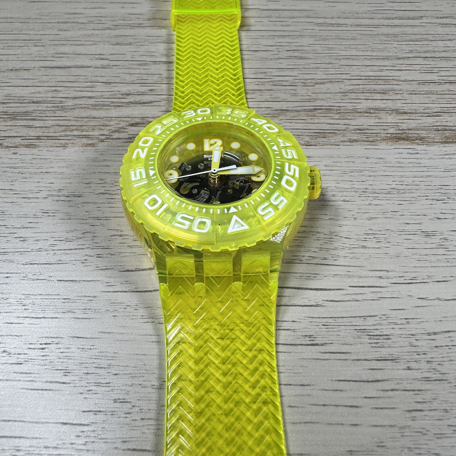 NEW✅ Swatch Yellow Lemon Profond Skeleton Dial Translucent Lemon Yellow Watch