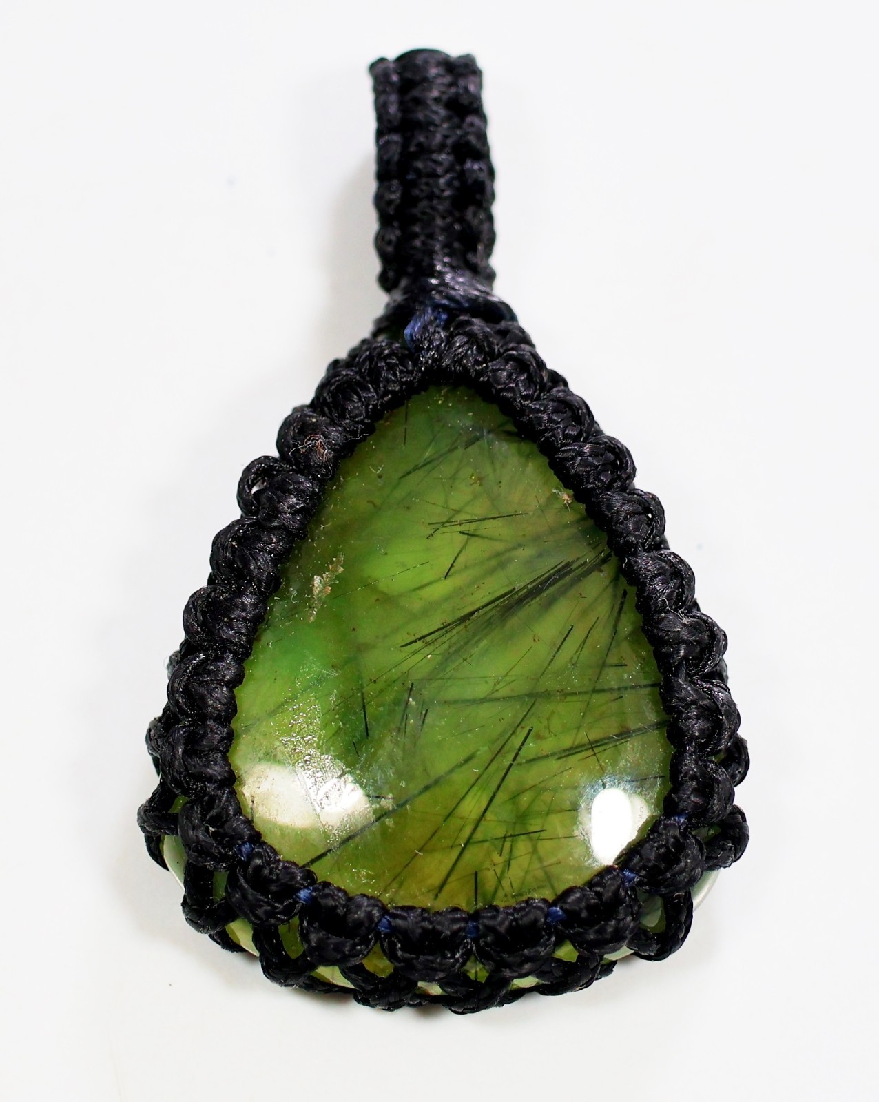 58 Ct 8X28X34 mm Natural Green Prehnite Pear Macrame Pendant 1.88″ KF-737