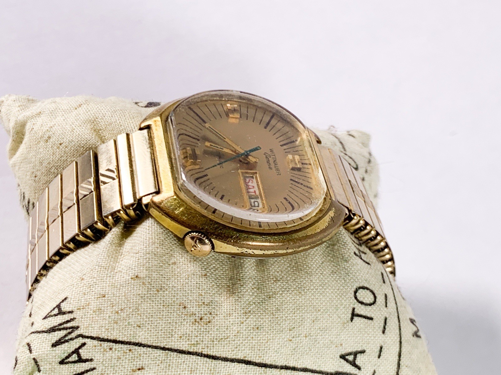 Vintage Longines Wittnauer Geneve men’s watch day/date D11KAS-2 17Jewels 1960s