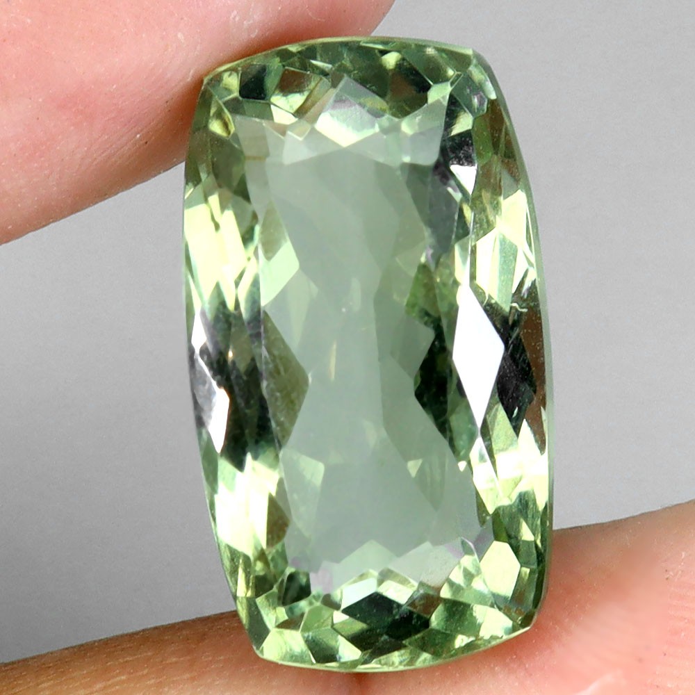 Antique Natural Top Rich Green Amethyst Brazil VVS 15.87ct 19x11mm Gemstone