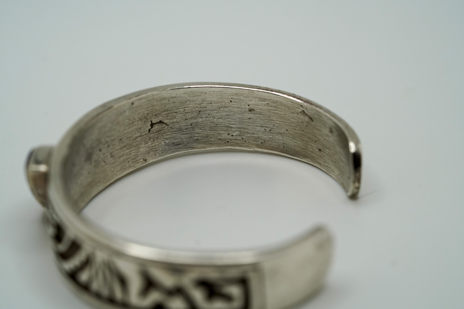 Vintage Navajo Ervin Hoskie Sterling Silver Opal Kokopelli Cuff 2 1/8″ JB33