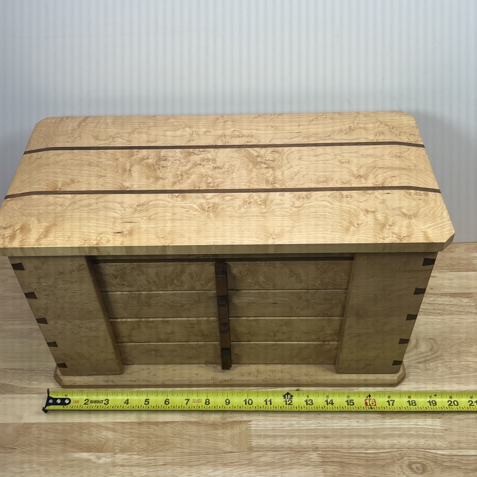 Jewelry Box Handmade Artisan Birdseye Maple Walnut Accent Inlay Lined Dovetail