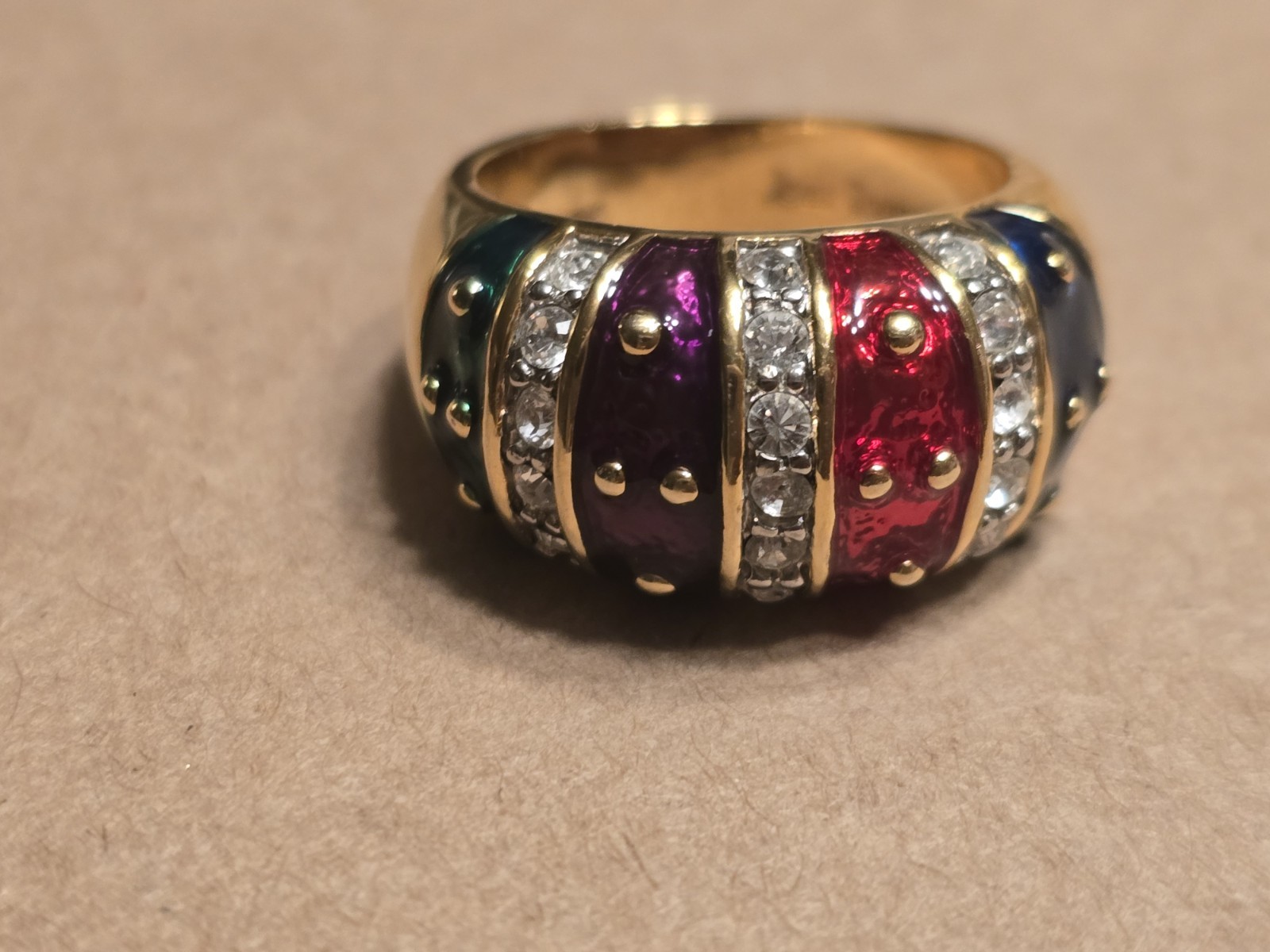 Vintage Joan Rivers Enamel and Rhinestone Ring Size 8 Rare SEE DESCRIPTION