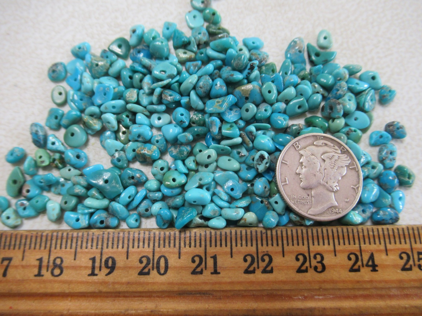 KINGMAN TURQUOISE DRILLED NUGGETS 1/2 OZ 3 X 2mm to 7 X 4mm STABILIZED #787