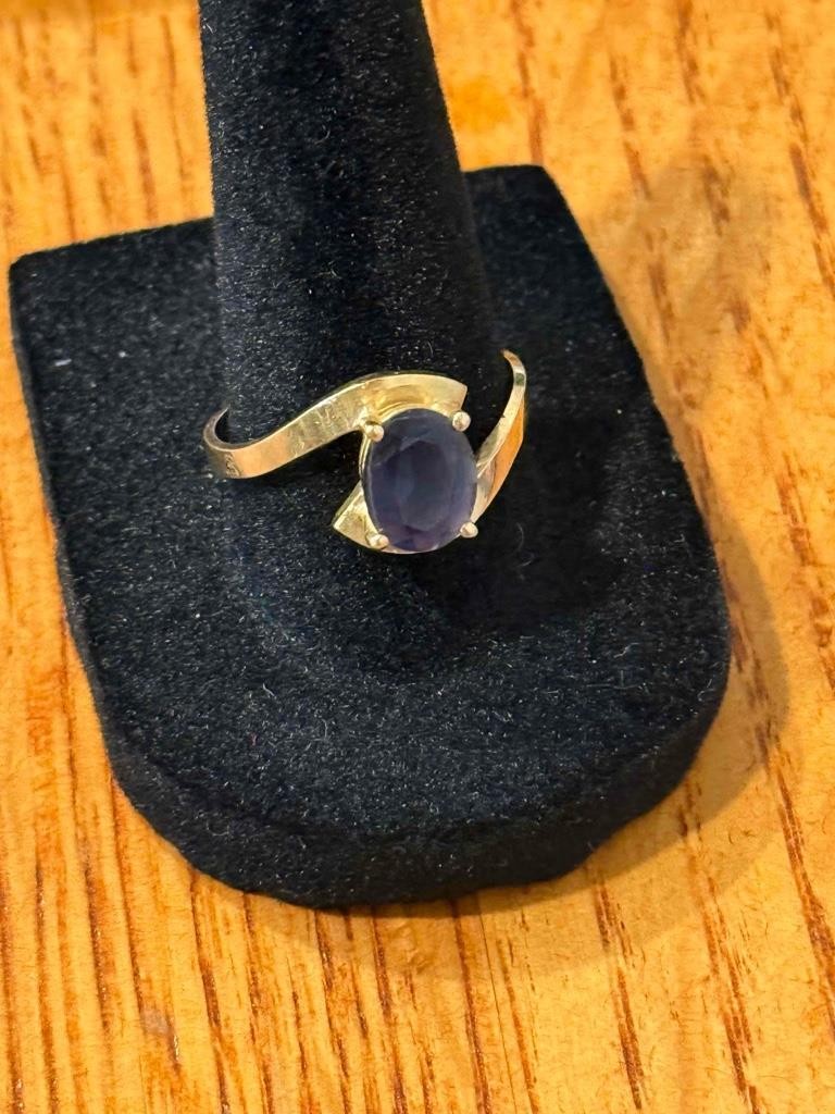 Vintage Estate 14k Yellow Gold Estate Bypass Ring – 3.0g – 8x6mm Iolite? Size 9