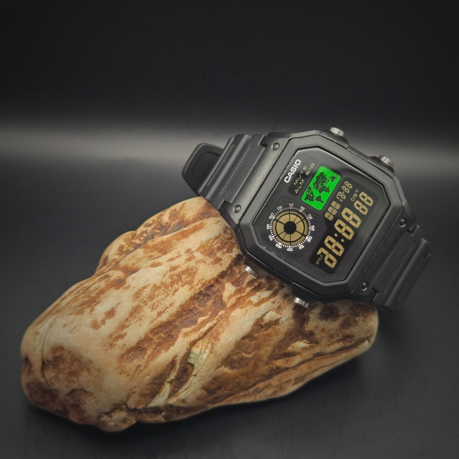 CASIO AE-1200WHD. Royale World Time Watch Mod. Green, Negative Display, Hydromod
