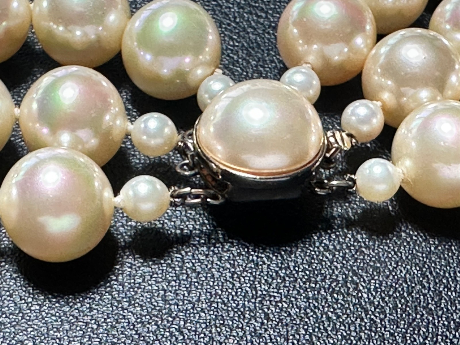 Vintage Majorica Simulated Pearl Necklace w/Box