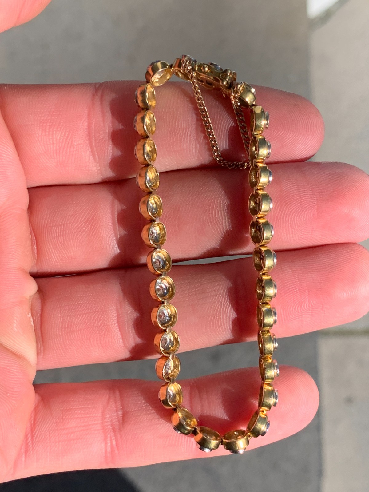 18ct gold diamond 3.10ct bracelet 16.2 grams