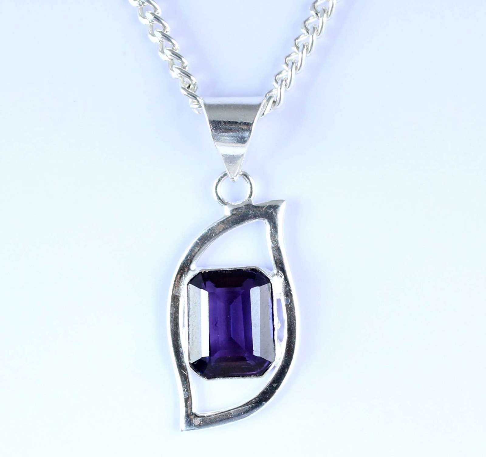 11.67 Ct Natural Boysenberry Sapphire Emerald Cut Gemstone Men’s Wedding Pendant
