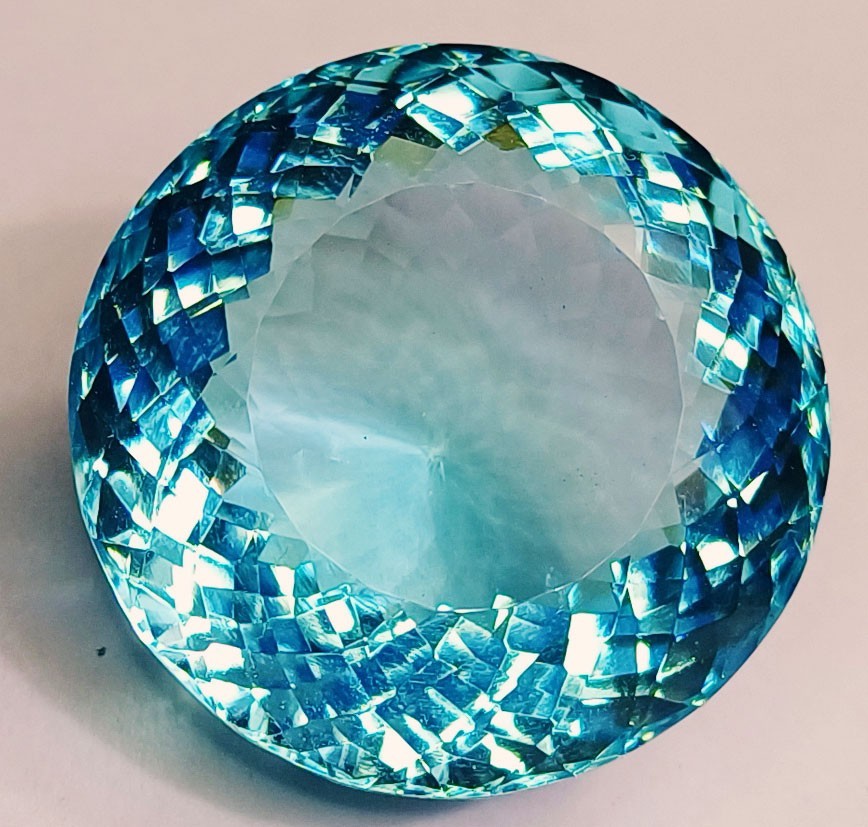Certified Aquamarine 89.60 Ct Excellent Round Shape Loose Gemstone
