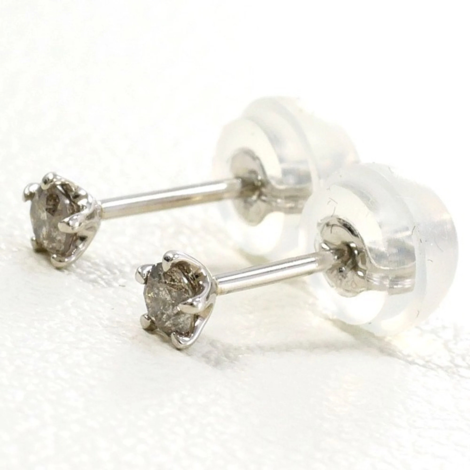 PT900 Platinum Earrings with 0.05g Diamonds x 2, Total Weight Appr… GZl1i6bk