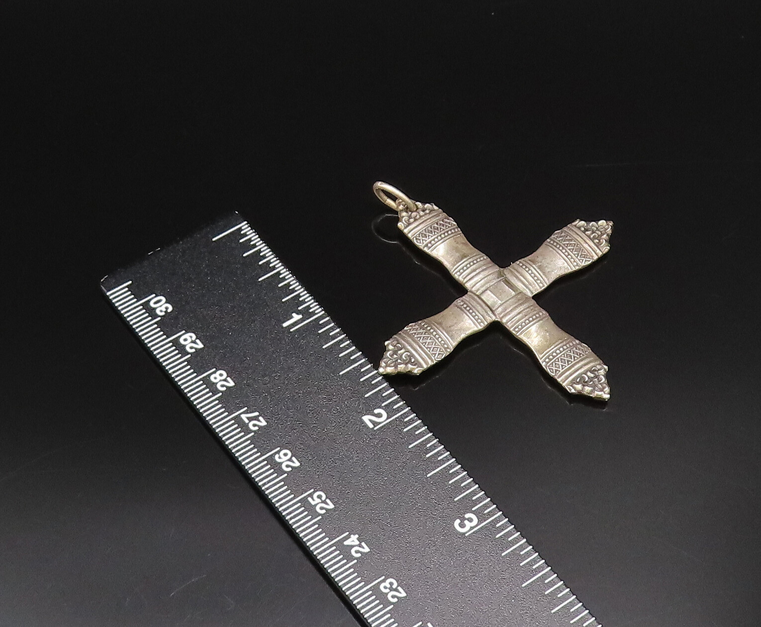 TOWLE 925 Silver Vintage Dotted & Diamond Shape Pattern Cross Pendant PT21774