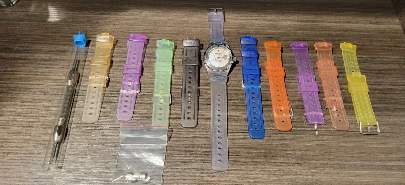 AUTHENTIC KRIËGER SWISS CHRONOMETER M940 INTERCHANGEABLE BAND WRISTWATCH SET