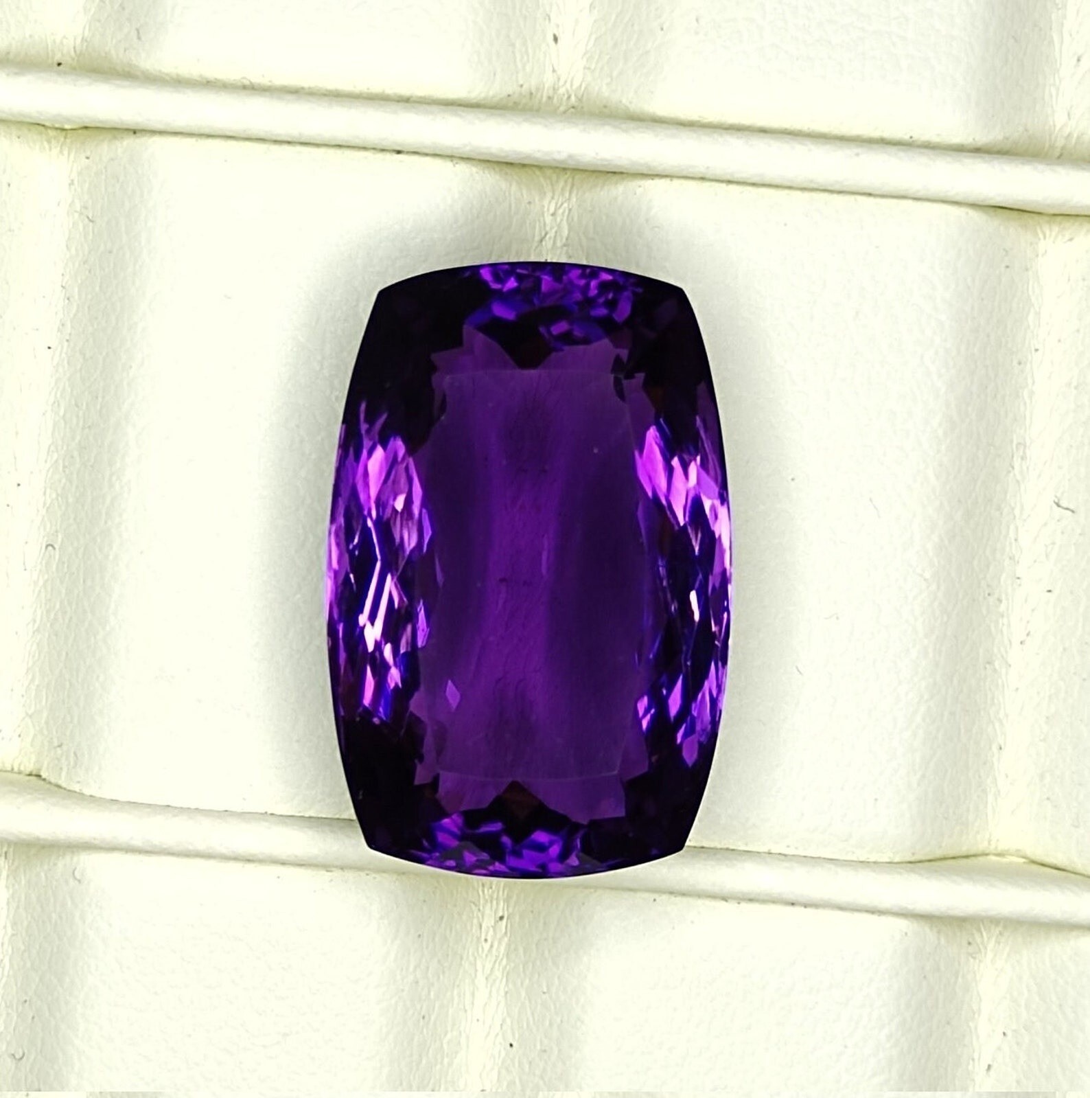 Natural Flawless Purple Sapphire 17.60 Ct Cushion Cut Certified Loose Gemstone