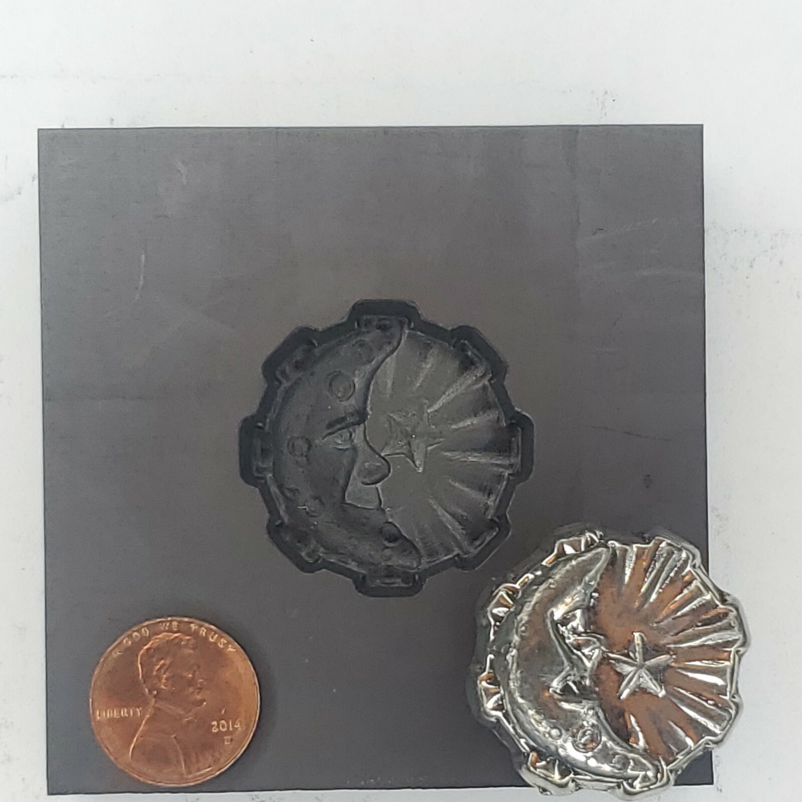 Moon Graphite Ingot Mold for Gold Silver Copper Tin Melting Casting Refining