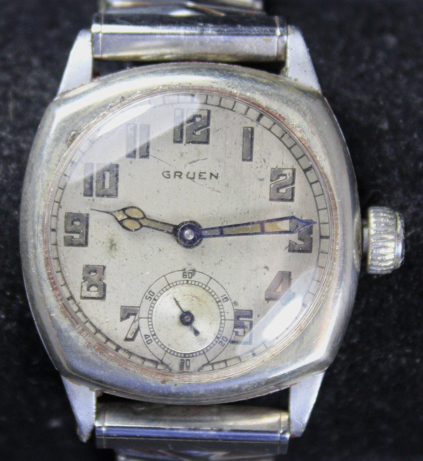 1920’s Gruen 15j 30mm Military-Style Art Deco Watch – Vintage – Runs