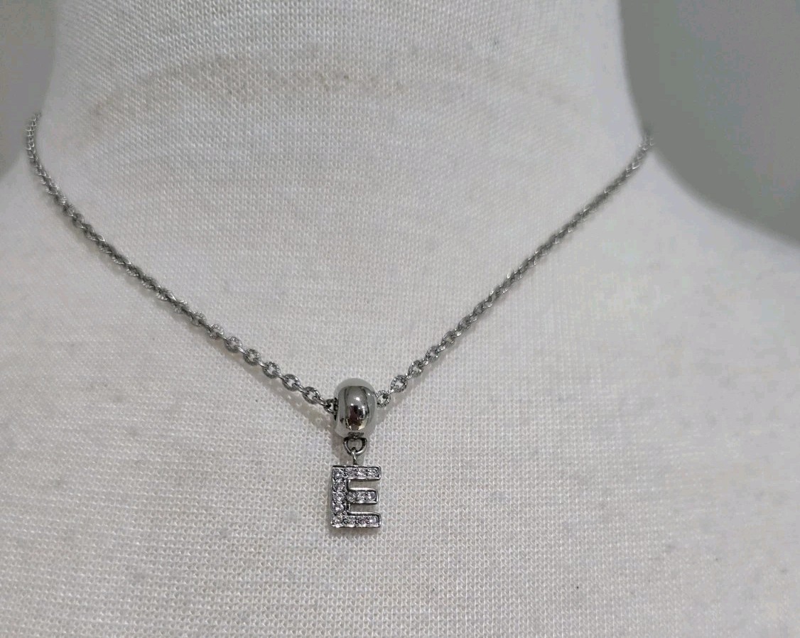 Brosway Tres Jolie Pendant With Letter E. New