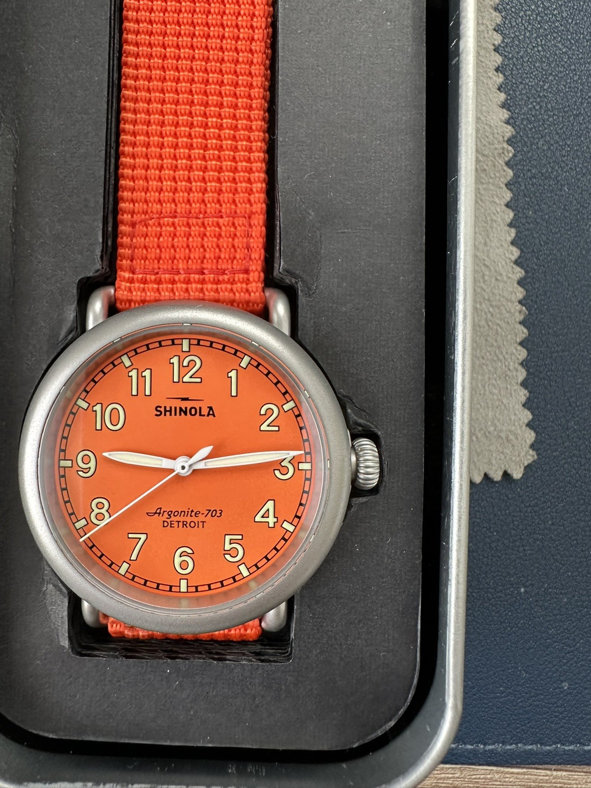 Shinola Runwell Field Watch 41mm Orange Dial/Band