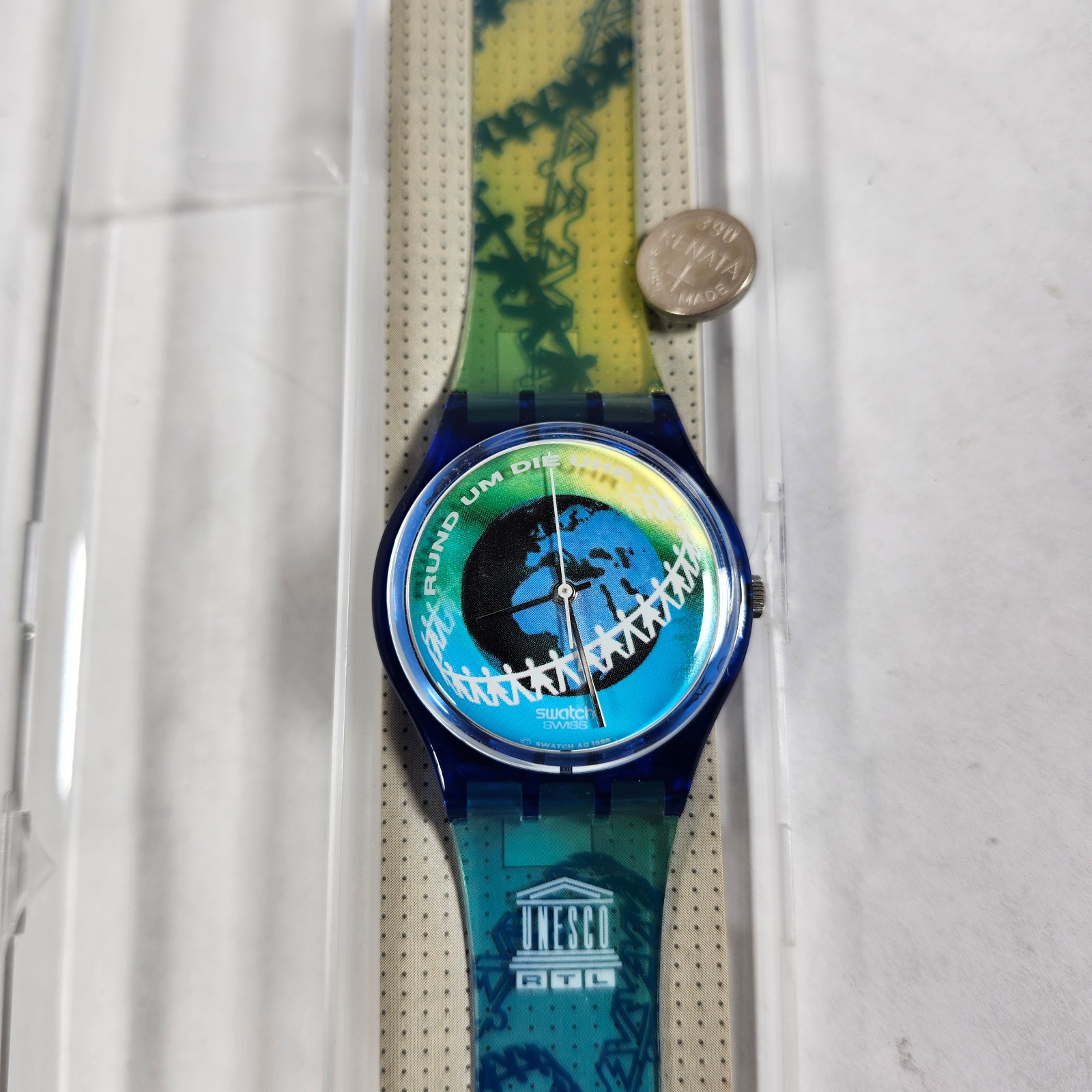Vintage Swatch Watch Rund Und Die Uhr GZ153 with Case & Paperwork 1997 NOS NEW