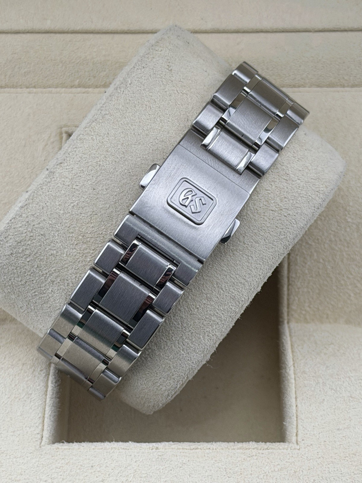 2024 Grand Seiko Blue Kirazuri 40mm Stainless Steel Automatic Watch SBGA507 B+P