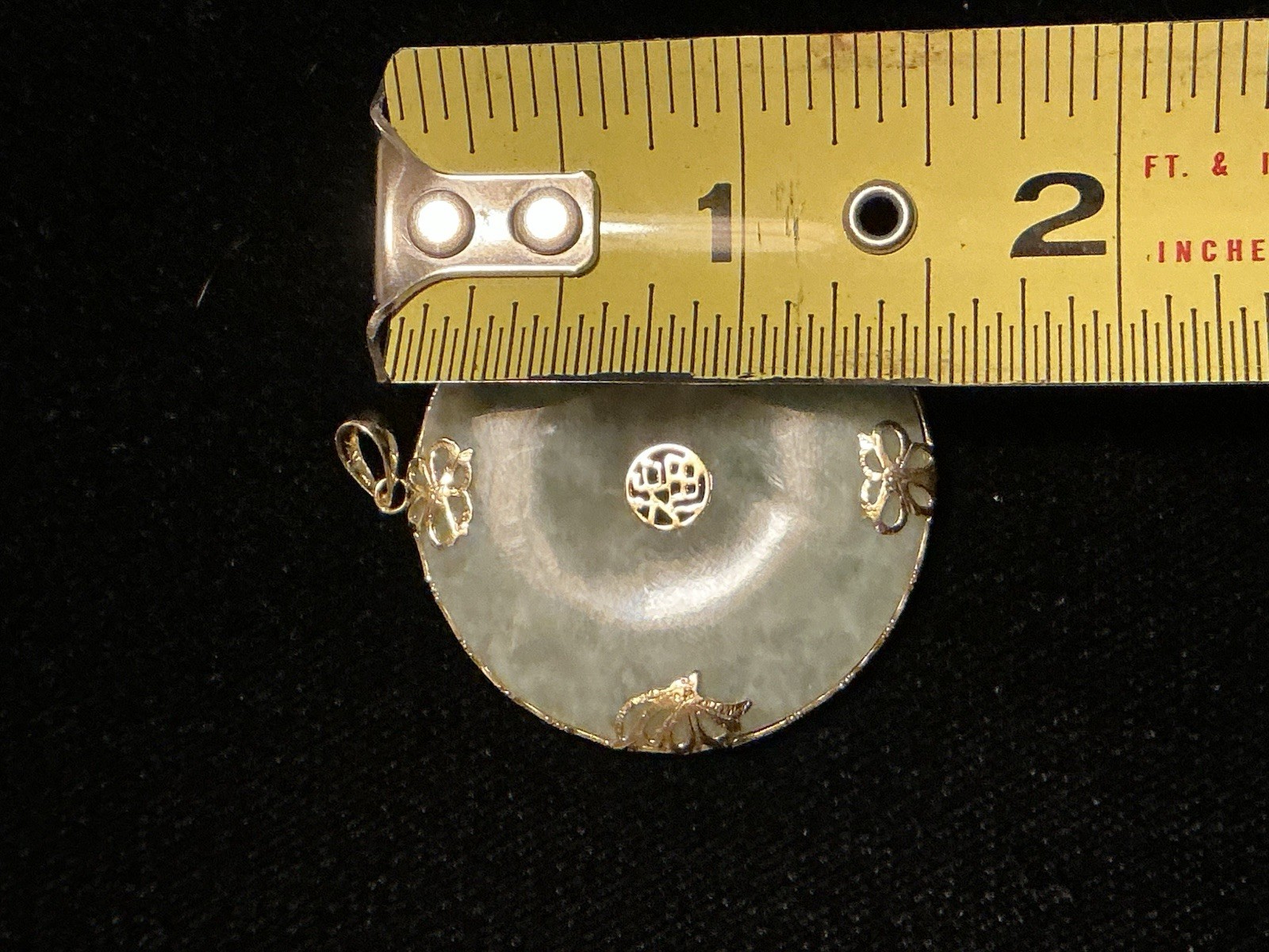Jade Pendant 14kt Gold 11.7g