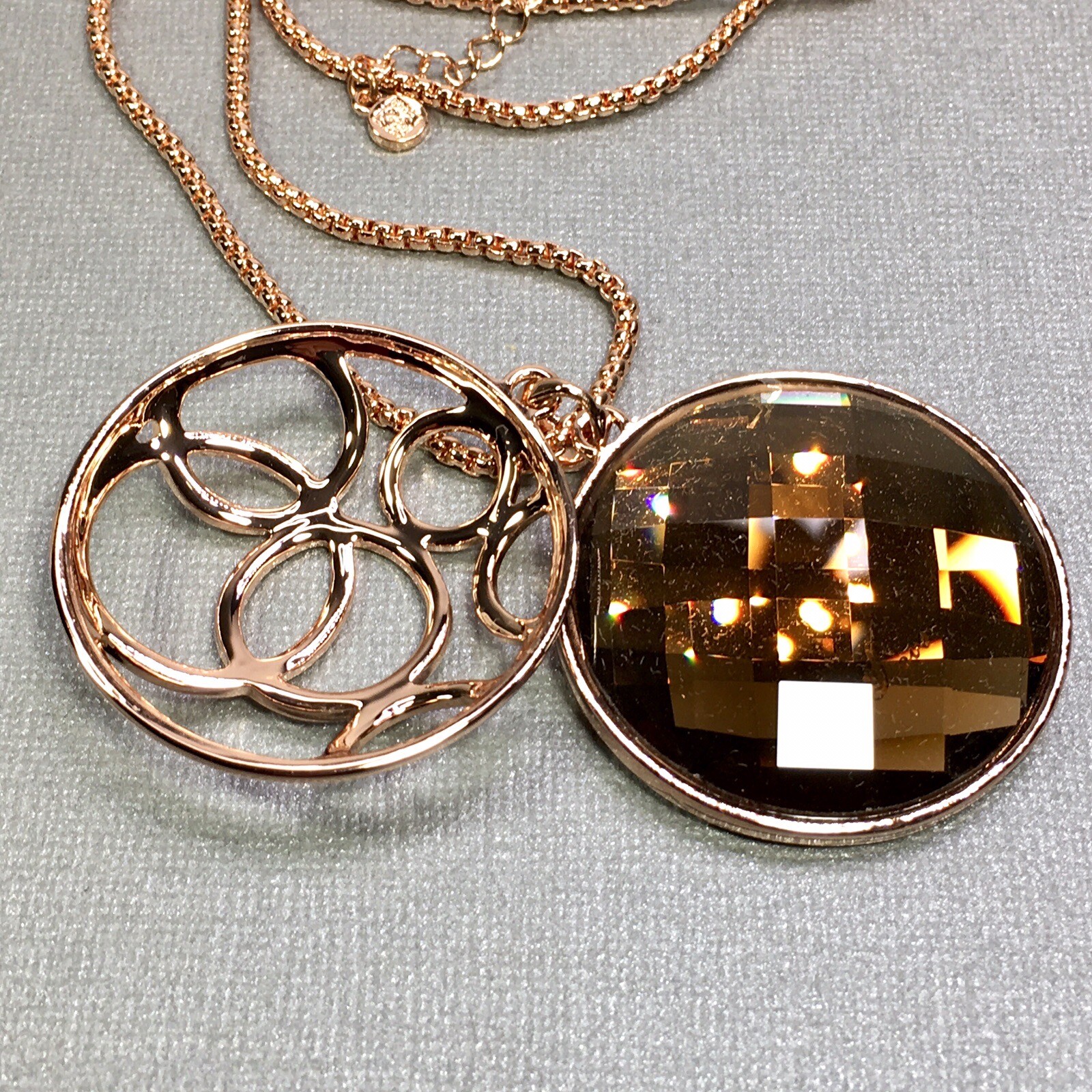Qianse Fashion Rose Gold Color Amber Rhinestone Chunky Pendant W/ 32″ Box Chain