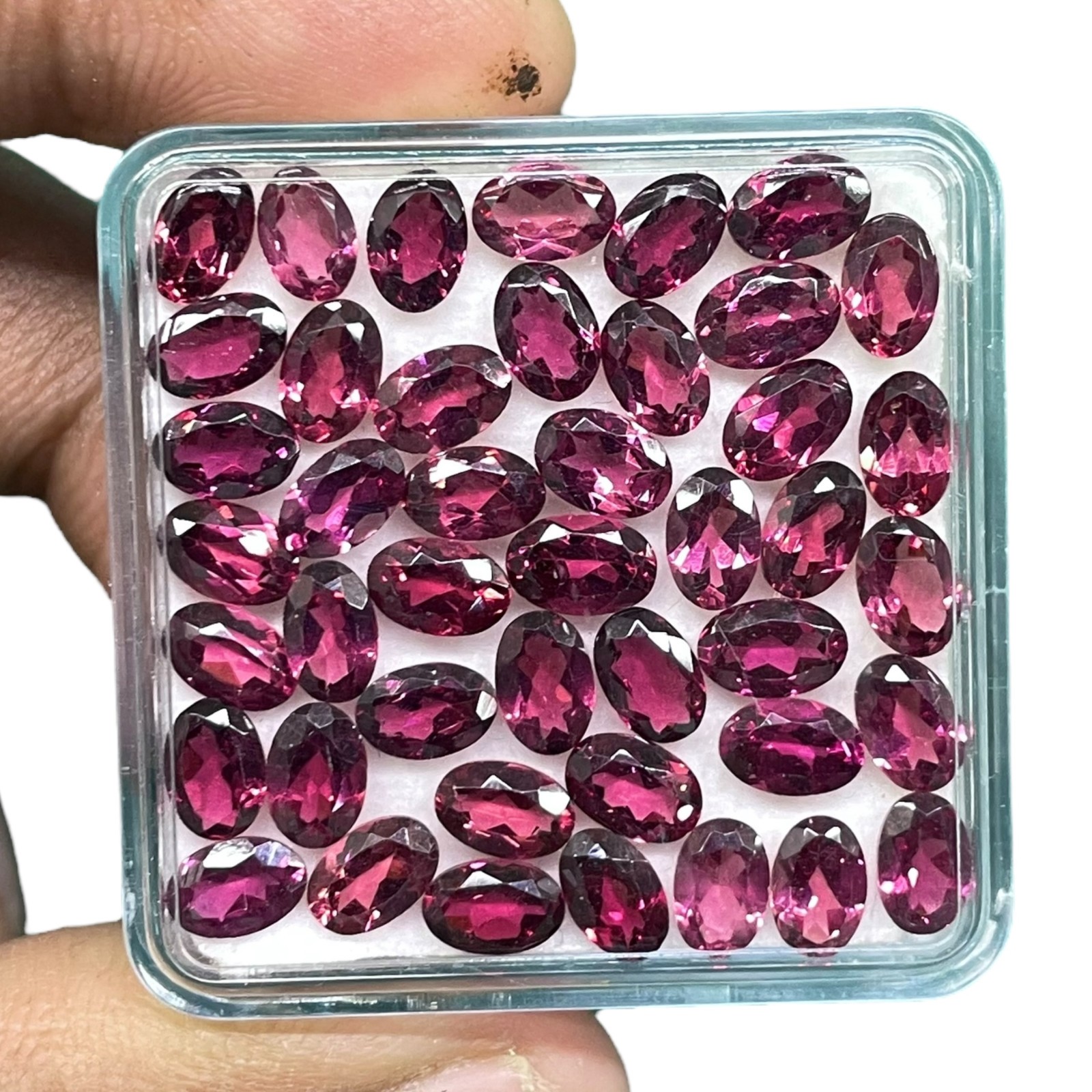 25 Pcs Natural Rhodolite Garnet 6x4mm Oval Cut Loose Untreated Gemstones Lot