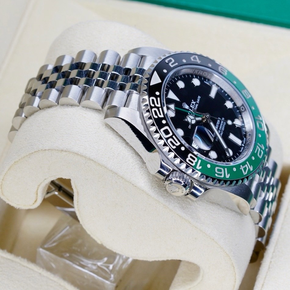 Rolex GMT-Master II SPRITE Black Dial Green & Black Bezel SS 40mm 126720VTNR
