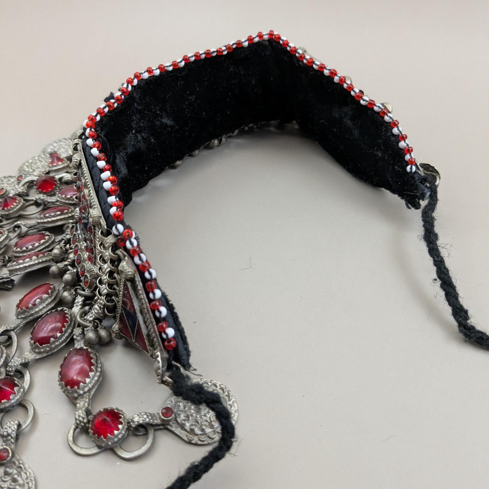 Vintage Kuchi Tribal Choker Bib Necklace Jingling Dangles Red Glass (19576)