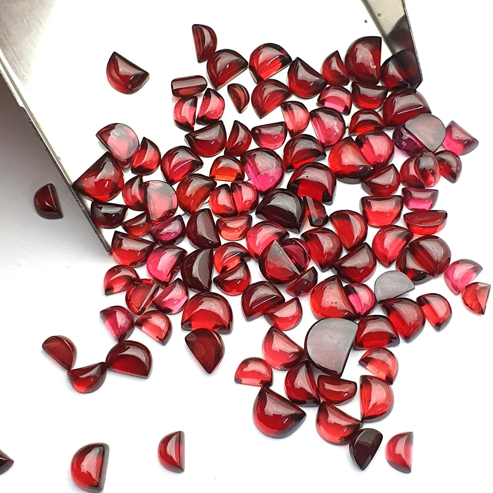 Natural Red Garnet Mix Size D Shape Cabochon Gemstone Lot 104Pcs 3*5-7*9mm 124CT
