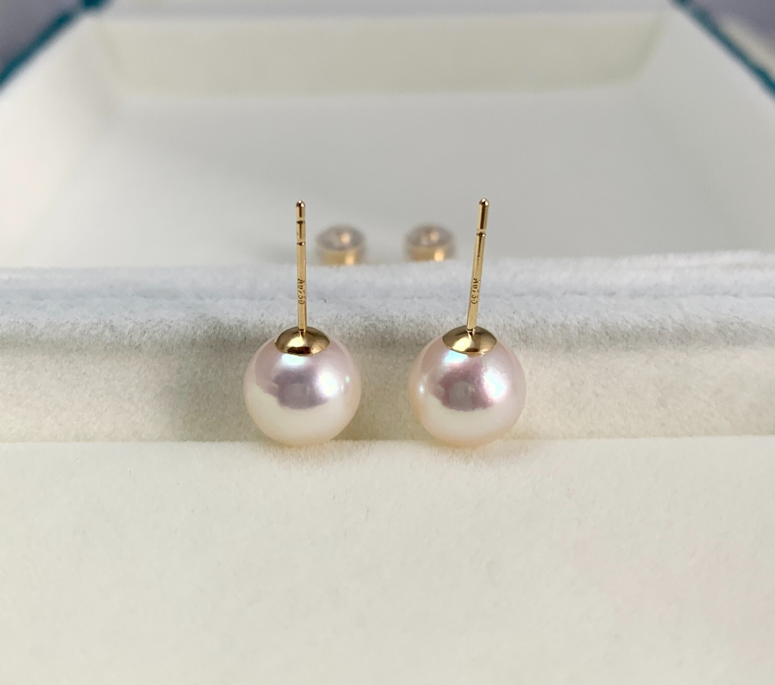 8.7mm round white-rose Japanese Akoya pearl stud earrings 18k solid yellow gold