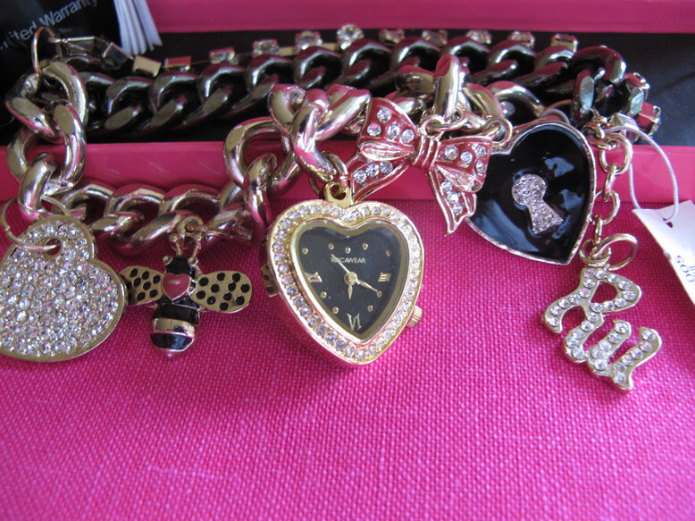 Rocawear VALENTINE HEART watch-charm bracelet~NWT~REDUCED~NEW IN BOX $85 FREE H
