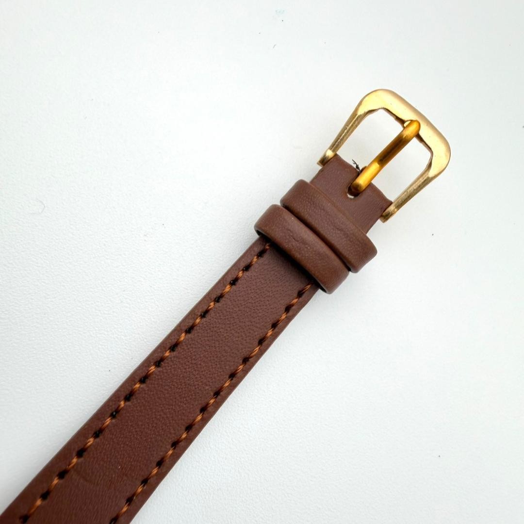 Excellent condition Seiko SPIRIT watch, gold, new battery, new strap, women’