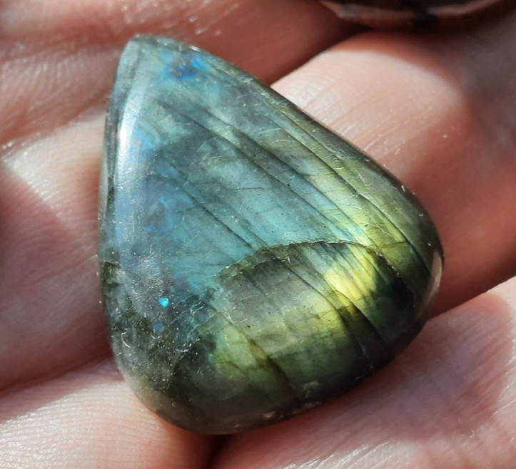 Mahogany Obsidian 64 Ct 40X29X7 mm + Labradorite 32 Ct. 31X22X7 mm + Aventurine